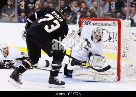 29. Februar 2012 - Dallas, Texas, USA - Dallas Stars nach vorne Michael Ryder (73) erzielt ein Tor während der Aktion zwischen den Dallas Stars und die Pittsburgh Penguins.  Pittsburgh gewinnt in einer Schießerei 4-3 im American Airlines Center. (Kredit-Bild: © Andrew Dieb/Southcreek/ZUMAPRESS.com) Stockfoto