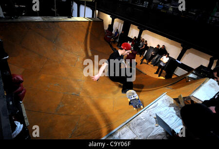 Skateboarder übernahm der Fabrica Art Gallery in Brighton heute im Rahmen eines speziellen Kunst-Projekts. Stockfoto