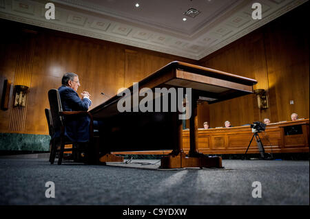 7. März 2012 bezeugt - Washington, District Of Columbia, USA - US-Verteidigungsminister LEON PANETTA vor dem Senate Armed Services Committee am Mittwoch über die Situation in Syrien. (Bild Kredit: Pete Marovich/ZUMAPRESS.com ©) Stockfoto