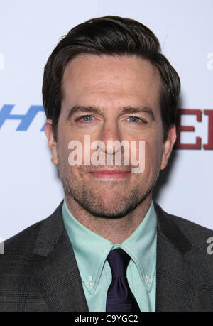 ED HELMS JEFF LEBT ZU HAUSE. LOS ANGELES PREMIERE WEST HOLLYWOOD LOS ANGELES Kalifornien USA 7. März 2012 Stockfoto