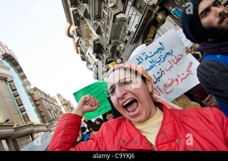Ägyptische Frauen März am Frauentag, dem Parlament fordern eine größere Darstellung in Regierung und das Ende der Militärherrschaft - Match 8 Th, 2012, Kairo Ägypten Stockfoto