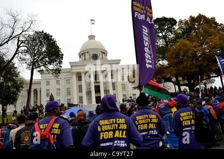 9. März 2012. Demonstranten für Abstimmungen und Einwanderung Rechte Rallye nach Selma nach Montgomery März.  SEIU (Service Employees International Union) © Ann wenig Stockfoto
