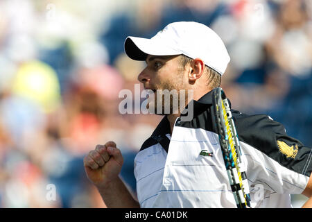 10. März 2012 - Indian Wells, Kalifornien, USA - Andy Roddick (USA) in Aktion während der Herren zweite Runde der BNP Paribas Open 2012 auf der Indian Wells Tennis Garden in Indian Wells, Kalifornien statt. (Kredit-Bild: © Gerry Maceda/Southcreek/ZUMAPRESS.com) Stockfoto