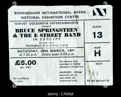12. März 2012 - West Long Branch, New Jersey, USA - Ticket Stub aus einem 1981 Springsteen Konzert in Birmingham, England, eines der rund 15.000 Items umfassen die Bruce Springsteen Spezialsammlung befindet sich auf dem Campus der Monmouth University Stockfoto
