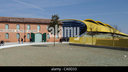 Enzo Ferrari Einfamilienhaus in Modena, Italien, 11. März 2012. Ferrari-Museum wurde von tschechischen weltbekannten Architekten Jan Kaplicky vor seinem vorzeitigen Tod. Ein Museum widmet sich dem Leben und die Leistungen der Rennfahrer und Gründer der berühmten Autohersteller Ferrari, Enzo Ferra Stockfoto