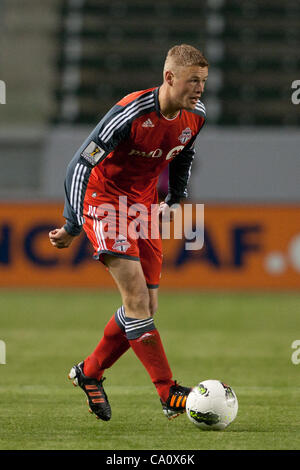 14. März 2012 - Carson, Kalifornien, USA - Toronto FC vorwärts Nick Soolsma #18 in Aktion während des CONCACAF Champions League-Spiels zwischen Toronto FC und die Los Angeles Galaxy im Home Depot Center. Die Galaxie fuhr fort, besiegt und klopfte aus der Champions League mit einem Endstand von 2 Stockfoto