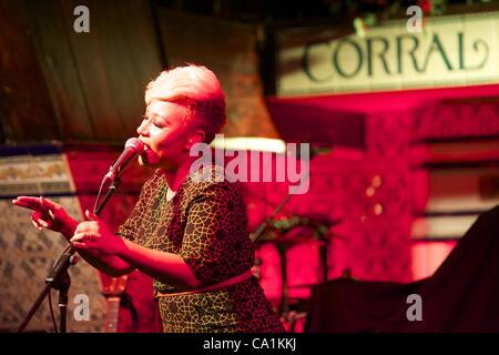 20. März 2012 - Madrid, Spanien - Emeli Sande führt auf der Bühne während Beefeater London Sessions Festival im typisch spanischen t'ablao' El Corral De La Pacheca in Madrid (Credit-Bild: © Jack Abuin/ZUMAPRESS.com) Stockfoto