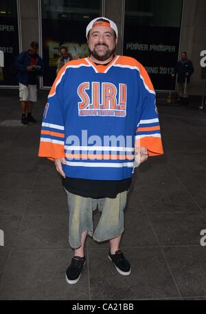 Kevin Smith unterwegs für Promi-Schnappschüsse - do, New York, NY 22. März 2012. Foto von: Derek Sturm/Everett Collection Stockfoto