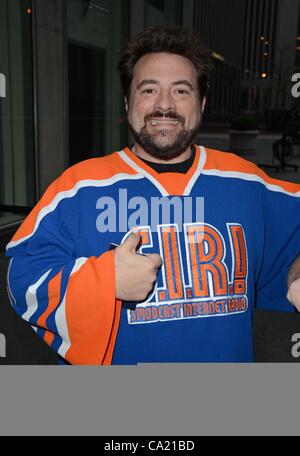 Kevin Smith unterwegs für Promi-Schnappschüsse - do, New York, NY 22. März 2012. Foto von: Derek Sturm/Everett Collection Stockfoto