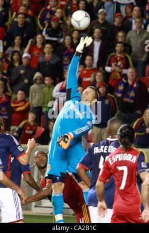 24. März 2012 - Sandy, Utah, USA - Chivas USA Torhüter Dan Kennedy (1) blockt den Schuß zu halten, 0: 1 gegen Real Salt Lake in Rio Tinto Stadium... Stephen Holt/SHP (Kredit-Bild: © Stephen Holt/ZUMAPRESS.com) Stockfoto