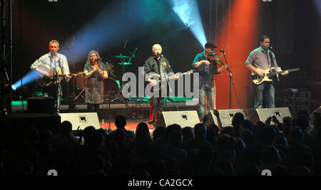 Die mächtige Geister Erin tritt beim Abschlusskonzert des irischen kulturellen Festivals Bands aus Irland, England und Ostrava in Ostrava, Tschechien am 24. März 2012. (Foto/Jaroslav Ozana CTK) Stockfoto