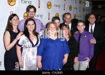 CYNTHIA LÖWEN & JACKIE LIBBY & PHILIP LIBBY & ALEX LIBBY & TINA LANGE & DAVID LANGE & KELBY JOHNSON & LEE HIRSCH BULLY. LOS ANGELE Stockfoto