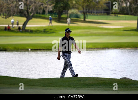 Ryo Ishikawa (JPN), 23. März 2012 - Golf: Ryo Ishikawa von Japan ist für die nächste Aufnahme am 3. Loch in der zweiten Runde der Arnold Palmer Invitational am Arnold Palmer Bay Hill Club und Lodge in Orlando, Florida Fuß. (Foto von Thomas Anderson/AFLO) (JAPANISCHE ZEITUNG HERAUS) Stockfoto