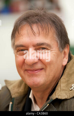 Donnerstag, 31. Mai 2012. Somerset, UK. Raymond Blanc Apfelwein an den königlichen Bad & -West-Show in Shepton Mallet zu urteilen. Stockfoto