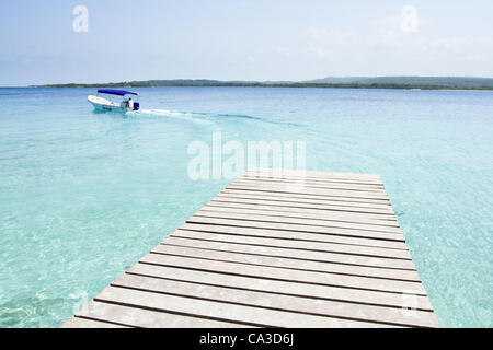 21. Mai 2012 - Chichiriviche, Falcon, Venezuela - Cayo Sombrero, einer kleinen Insel im karibischen Meer, das zum Morrocoy Nationalpark in Venezuela gehört. Chichiriviche, Falcon Staat, Venezuela. (Kredit-Bild: © Ricardo Ribas/ZUMAPRESS.com) Stockfoto