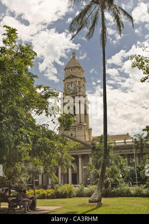 20. März 2011 - Durban, Kwa-Zulu Natal, Südafrika - der 1885 viktorianischen West St Post Office, eines der schönsten klassischen Bauwerke in Südafrika, wurde das Rathaus von 1885 bis 1910 und dient heute als Main Post Office. Durban, an der Ostküste von Südafrika, ist die drittgrößte Stadt, Stockfoto