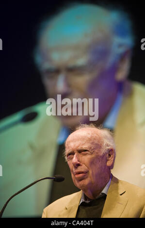 James Watson, Mitentdecker der Struktur der DNA im Jahre 1953, abgebildet bei The Telegraph Hay Festival Hay-on-Wye, Powys, Wales, UK Stockfoto