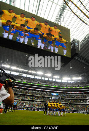 3. Juni 2012 - Arlington, Texas, USA - 3. Juni 2012. Arlington, Texas, USA. Die brasilianischen Fussball Nationalmannschaft spielte die mexikanischen Fußball Nationalmannschaft im Cowboys Stadium in Arlington, Texas. Mexiko gegen Brasilien 2: 0. (Kredit-Bild: © Ralph Lauer/ZUMAPRESS.com) Stockfoto