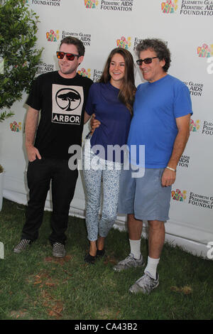2. Juni 2012 - Hollywood, Kalifornien, USA - I15508CHW .23rd jährlichen "Eine Zeit für Helden" Celebrity Picknick veranstaltet von Elizabeth Glaser Pediatric AIDS Foundation. Wadsworth Theatre, Los Angeles, CA.06/03/2012.GUEST, SHAILENE WOODLEY und PAUL MICHAEL GLASER. 2012 (Kredit-Bild: © Clinton Wallace/Glo Stockfoto