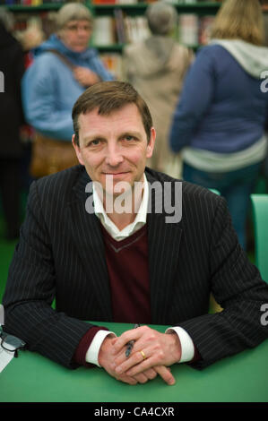 Mark Easton, Home-Editor von BBC News, abgebildet auf der Telegraph Hay Festival 2012, Hay-on-Wye, Powys, Wales, UK. Bildnachweis: Jeff Morgan / Alamy Live News Stockfoto