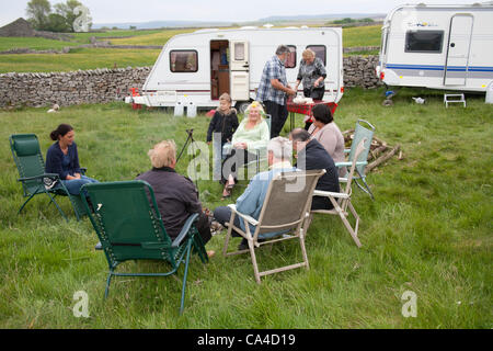 Dienstag, 5. Juni 2012: Sybil Boswell und Familie unterwegs, fiel Ende Sedbergh. Ein Reisender, die Teilnahme an der jährlichen Appleby Horse Fair, Cumbria, UK Stockfoto