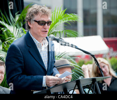 5. Juni 2012 - Nashville, Tennessee; USA - Musiker STEVE WINWOOD ist in der Music City Walk of Fame aufgenommen, die in Downtown Nashville befindet.  Copyright 2012 Jason Moore. (Kredit-Bild: © Jason Moore/ZUMAPRESS.com) Stockfoto