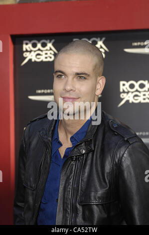 9. Juni 2012 - statt Hollywood, Kalifornien, USA - Mark jährlicher während der Premiere des neuen Films von Warner Bros. Bilder ROCK OF AGES im Grauman Chinese Theatre, am 8. Juni 2012, in Los Angeles. (Kredit-Bild: © Michael Germana/Globe Photos/ZUMAPRESS.com) Stockfoto