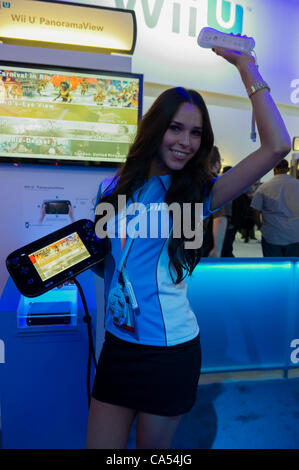 Der Tablet-Controller Nintendo WiiU redesign Display auf der E3 Electronic Entertainment Expo 2012. Stockfoto