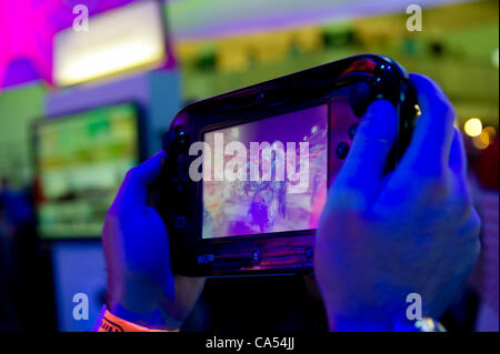 Der Tablet-Controller Nintendo WiiU redesign Display auf der E3 Electronic Entertainment Expo 2012. Stockfoto