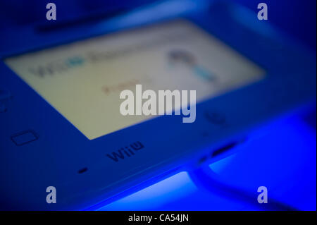 Der Tablet-Controller Nintendo WiiU redesign Display auf der E3 Electronic Entertainment Expo 2012. Stockfoto