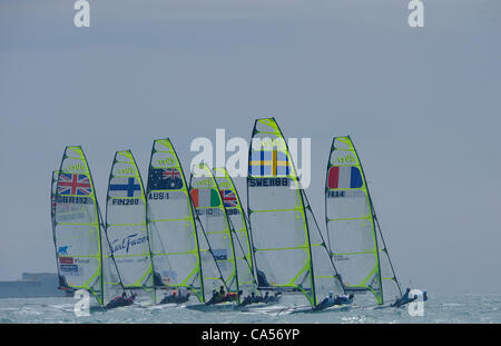 09.06.2012. Weymouth, England. Skandia Sail for Gold Regatta. Herren 49er bei Weymouth und Portland Bucht in Aktion. Stockfoto