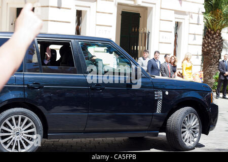 Gibraltar, Großbritannien. Montag, 11. Juni 2012. Prinz Edward, königliche Hoheit der Graf und Gräfin von Wessex besucht Gibraltar. Stockfoto