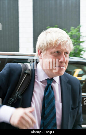 Montag, 11. Juni 2012. New York, USA. Boris Johnson, Bürgermeister von London, kommt für Gastauftritt bei The Daily Show mit Jon Stewart. Stockfoto