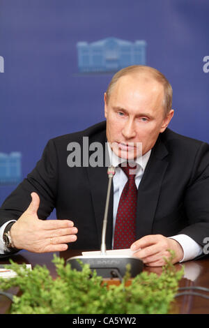 8. Juni 2012 - St. Petersburg, Russland - Juni 08,2012.St.Petersburg,Russia. Im Bild: Russlands Präsident Vladimir Putin besucht die Petersburger Stadtgerichts Sitzung. (Kredit-Bild: © PhotoXpress/ZUMAPRESS.com) Stockfoto