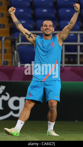 16.06.2012. Charkiw, Ukraine.  Holländer Wesley Sneijder während einer Trainingseinheit im Metalist Stadium in Charkiw, am 16. Juni 2012 während der Fußball-Europameisterschaft Euro 2012. Stockfoto