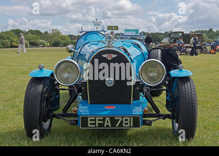 Woburn Bedforshire UK A Bugatti T35 Replik EFA 781 auf dem Display für alle zu sehen bei den Oldtimer-Tag Stockfoto