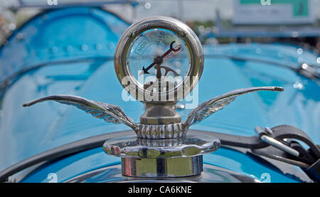 Woburn Bedforshire UK A Bugatti T35 Replik EFA 781 Heizkörper Messen auf dem Display für alle zu sehen bei den Oldtimer-Tag Stockfoto