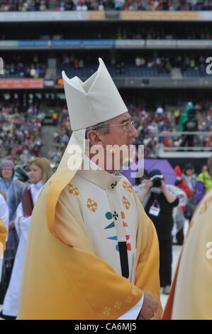 Erzbischof Diarmuid Martin bei der Schlussfeier, Statio Orbis des 50. Eucharistische Kongreß, Croke Park, Dublin 17.06.2012 CREDIT: LiamMcArdle.com Stockfoto