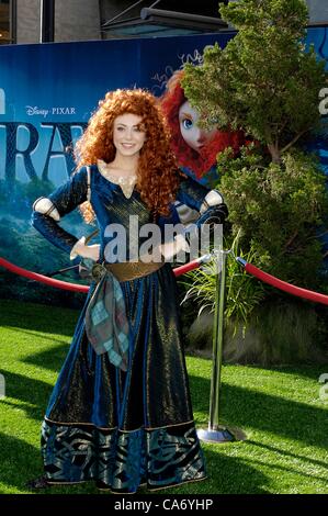 USA. Merida im Ankunftsbereich für mutige Premiere auf der Los Angeles Film Festival (LAFF), The Dolby Theater, Los Angeles, CA 18. Juni 2012. Foto von: Michael Germana/Everett Collection Stockfoto