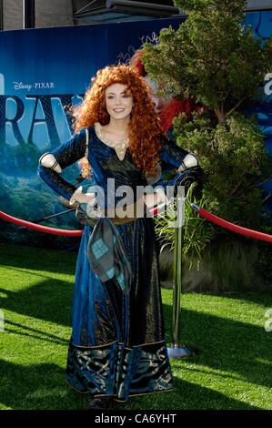 USA. Merida im Ankunftsbereich für mutige Premiere auf der Los Angeles Film Festival (LAFF), The Dolby Theater, Los Angeles, CA 18. Juni 2012. Foto von: Michael Germana/Everett Collection Stockfoto