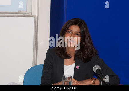 Munira Mirza, Beigeordneter für Bildung und Kultur besucht die ersten Press briefing zum Tag der Eröffnung der London Festival 2012 London, UK, markieren 19.06.2012 © Mario Mitsis Stockfoto