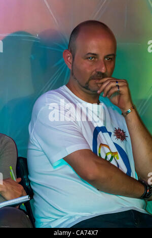 Paris, Frankreich, 30. Jubiläum der AIDS-Krise, Gay Men Prävention Strategie öffentliche Sitzung, Stephane Minouflet, Pres ASIGP-VIH, Toulouse, freimütiger Kritiker der Vorbelichtung Prophylaxe, PrEP Stockfoto