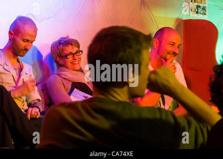 Paris, Frankreich, 30. Jahrestag der AIDS-Krise, Gay Men's Prevention Strategy Public Neighborhood Meeting Stockfoto