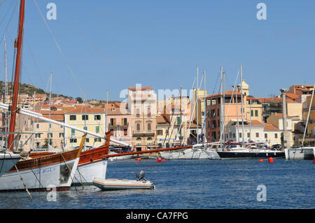 Der Hafen der Insel La Maddalena, Sardinien, Italien Stockfoto