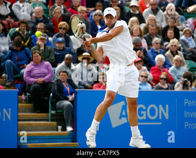 23.06.12 Devonshire Park, Eastbourne, ENGLAND: Andy Roddick (USA) Def Andreas Seppi(ITA) im Herren Single Finale 6-3 6-2 bei den AEGON INTERNATIONAL Turnier in Eastbourne 23. Juni 2012 Stockfoto