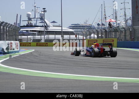 Europäischen Grand Prix - Formel 1 - F1 - Valencia, Spanien - 24.06.2012 - Sonntag, Rennen - Sebastian Vettel von REd Bull, gegen die Jachten im Hafen geparkt Stockfoto