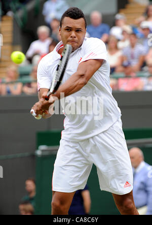 JO-WILFRED TSONGA Frankreich der ALL ENGLAND TENNIS CLUB WIMBLEDON LONDON ENGLAND 26. Juni 2012 Stockfoto