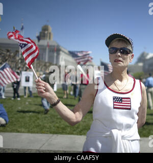 29. März 2003; San Francisco, CA, USA; San Francisco unterstützt die Truppen-Rallye. Stockfoto