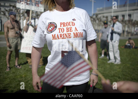 29. März 2003; San Francisco, CA, USA; San Francisco unterstützt die Truppen-Rallye. Stockfoto