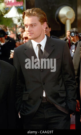 17. Mai 2003; CANNES, CÔTE D ' AZUR, FRANKREICH; LEONARDO DICAPRIO bei Gangs of New York Premiere obligatorisch Credit: Foto von Frederic Injimbert/ZUMA Press. (©) Copyright 2003 von Frederic Injimbert Stockfoto